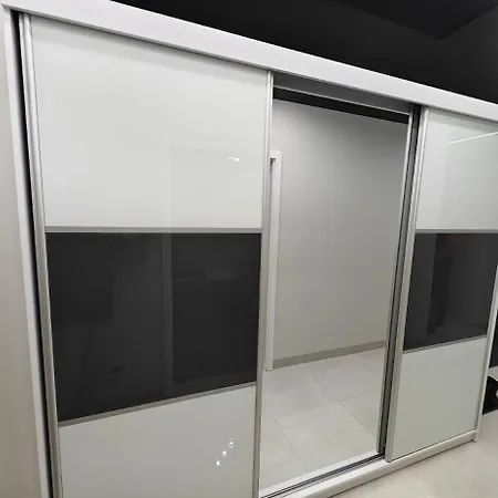 3 Pokojowy Apartamento *