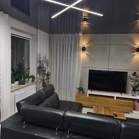 3 Pokojowy Apartament *