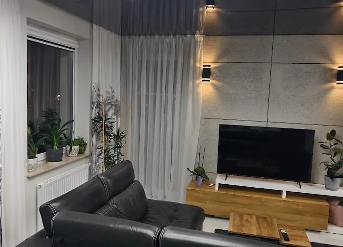 3 Pokojowy Apartamento *